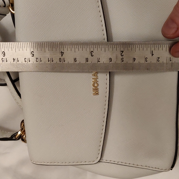 Michael Kors Small White Crossbody / Hand  Bag - Picture 3 of 13